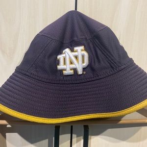 Norte Dame bucket hat